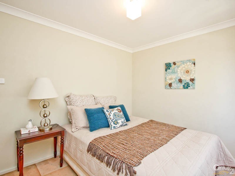 24 Agincourt Crescent, Valentine NSW 2280