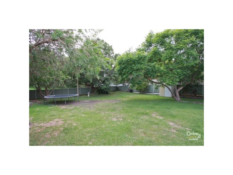 27 Lurnea Crescent, Valentine NSW 2280