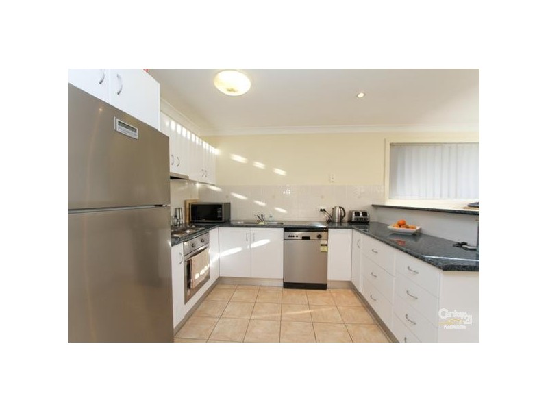 12 Seafarer Close, Belmont NSW 2280