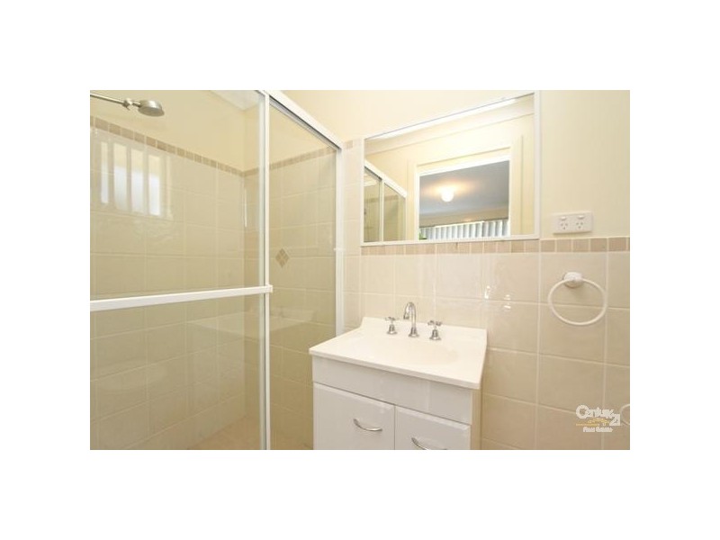 12 Seafarer Close, Belmont NSW 2280