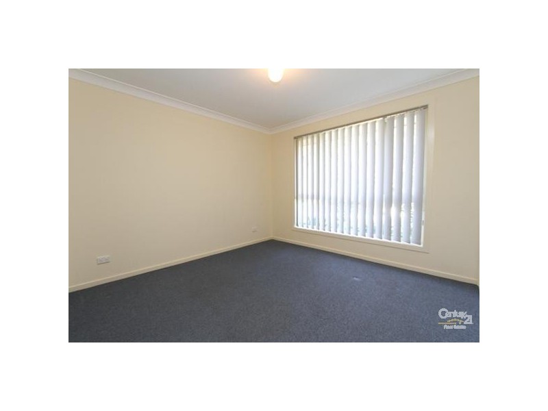 12 Seafarer Close, Belmont NSW 2280