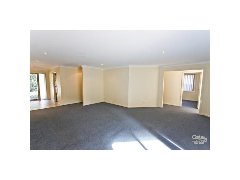 12 Seafarer Close, Belmont NSW 2280