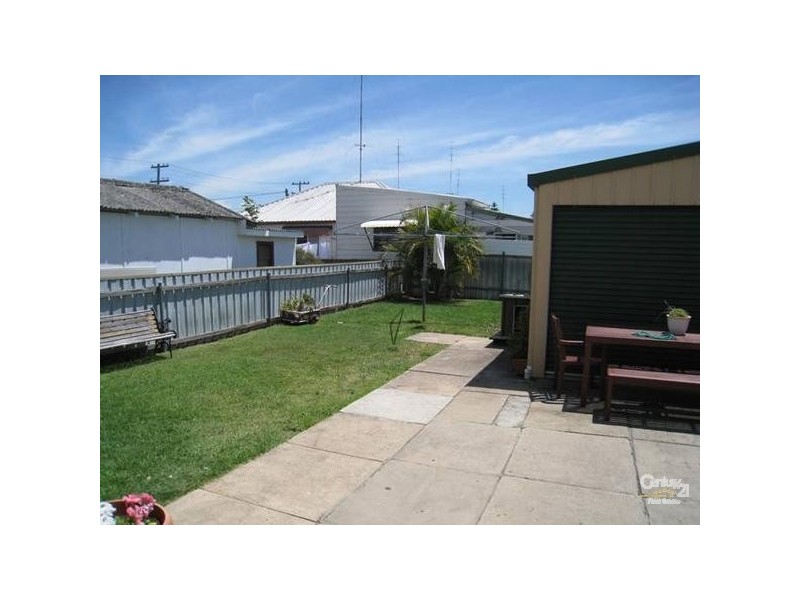 37 Albert Street, Belmont NSW 2280