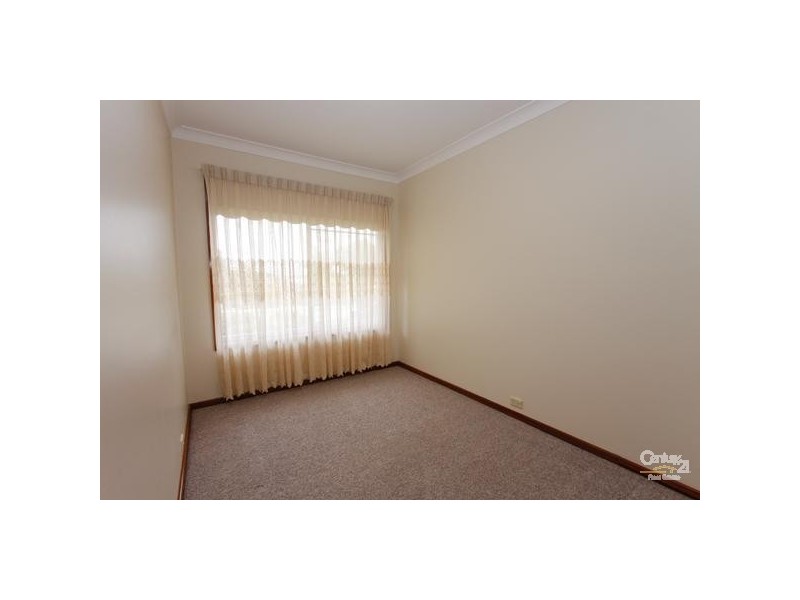 7 Berringar Rd, Valentine NSW 2280