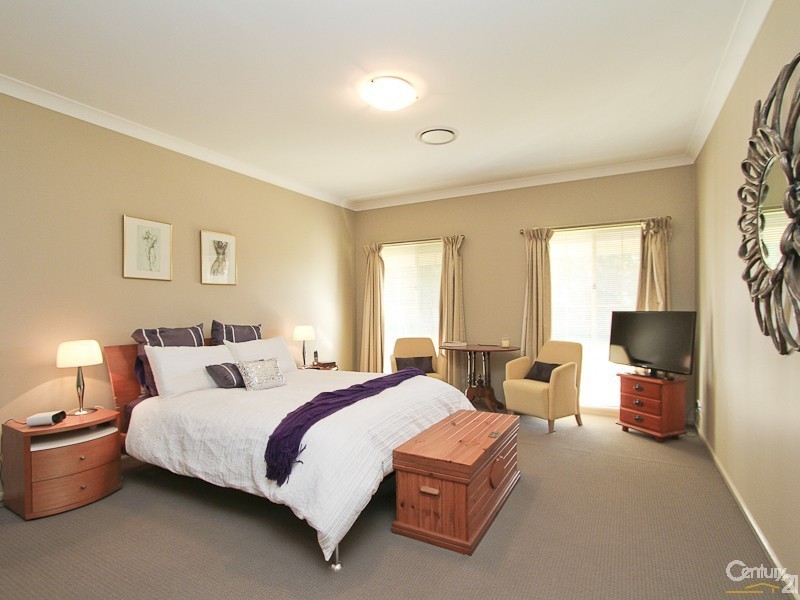 276 Sommerset Drive, Thornton NSW 2322