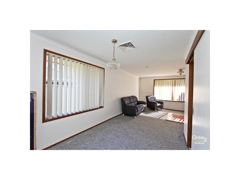 32 Murray Street, Eleebana NSW 2282