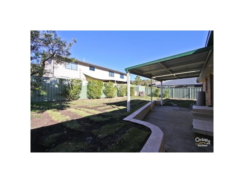 32 Murray Street, Eleebana NSW 2282