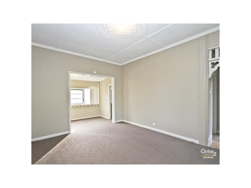 28 Evans Street, Belmont NSW 2280