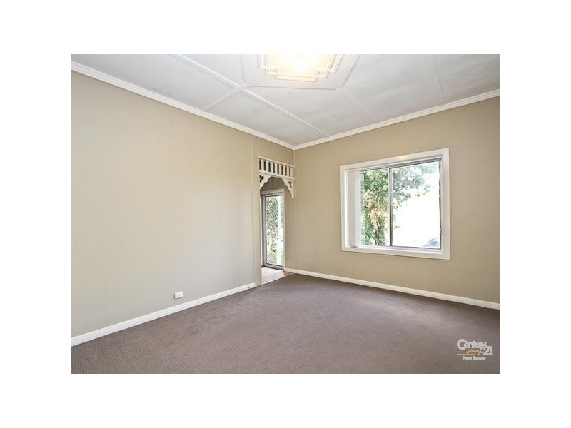 28 Evans Street, Belmont NSW 2280