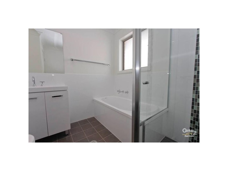 61A Dalmeny Drive, Macquarie Hills NSW 2285