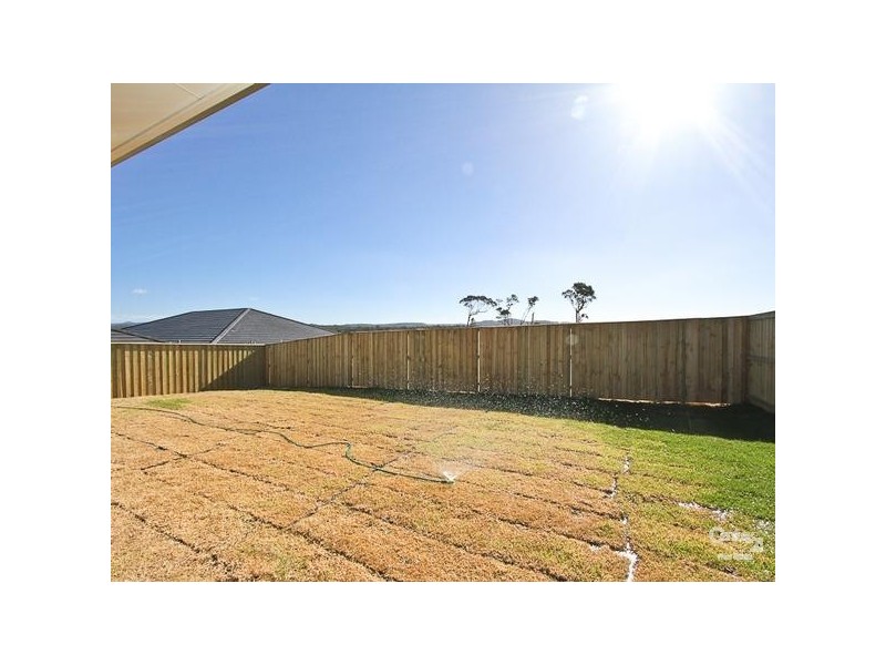 37 Kural Crescent, Fletcher NSW 2287