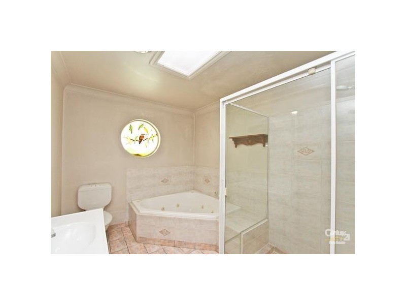 12 Ridgewood Cres, Eleebana NSW 2282