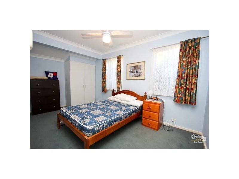 34 Allambee Plce, Valentine NSW 2280
