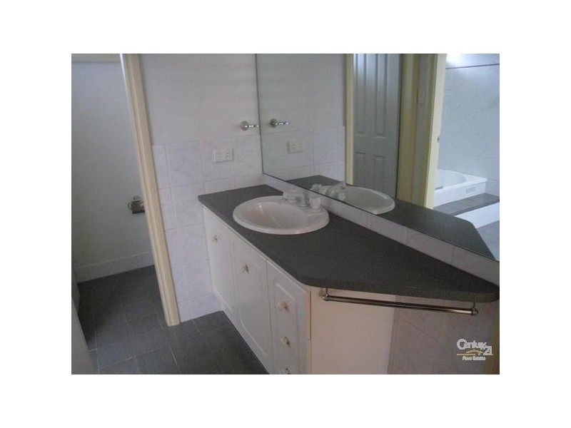 28 Frederick Street, Valentine NSW 2280