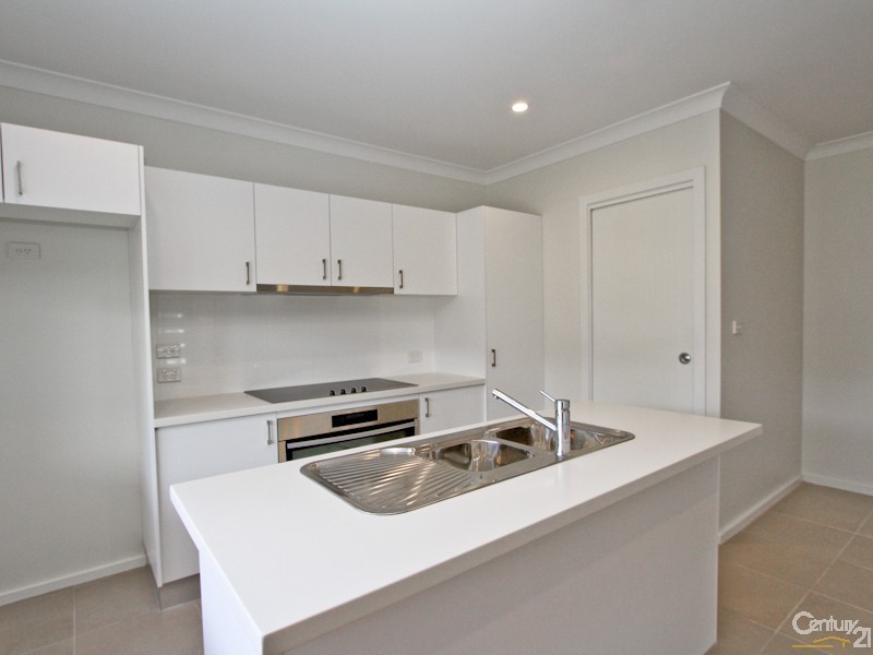 4 Village Grove, Caves Beach NSW 2281