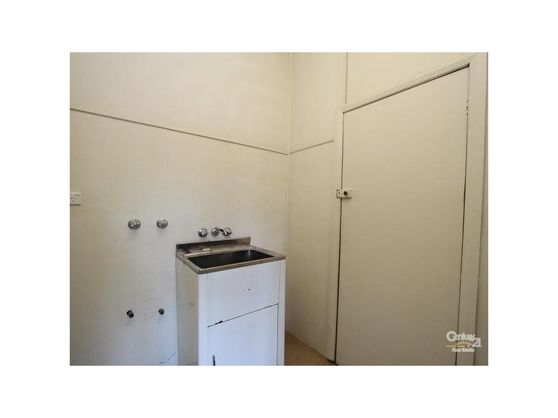 9 Ross Street, Belmont NSW 2280