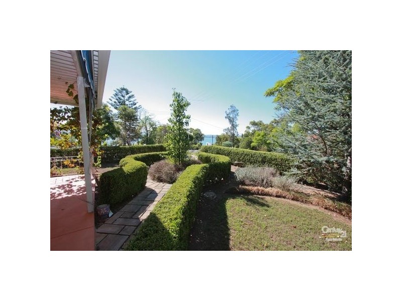 37 Croft Road, Eleebana NSW 2282