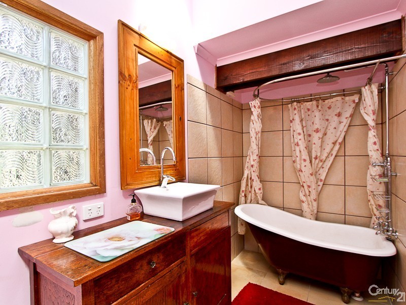 51 Andrew Road, Valentine NSW 2280