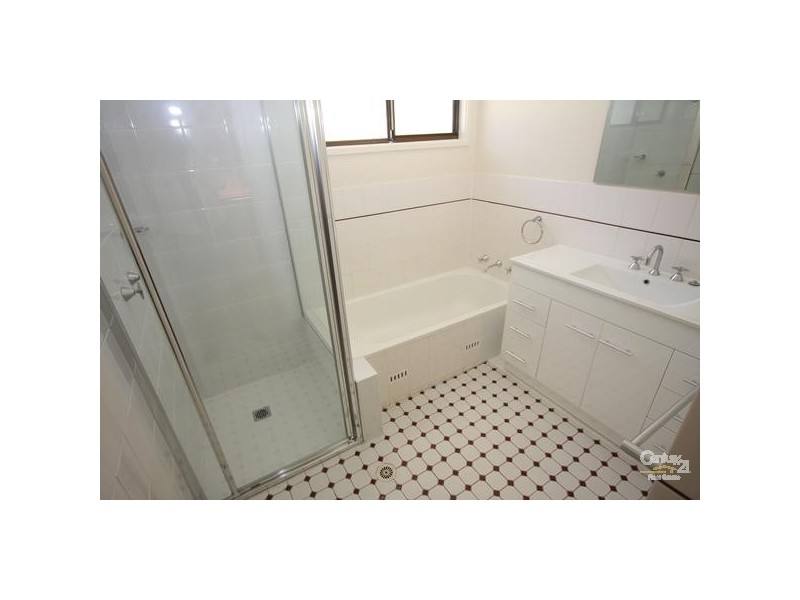 21 Amsdale Avenue, Macquarie Hills NSW 2285