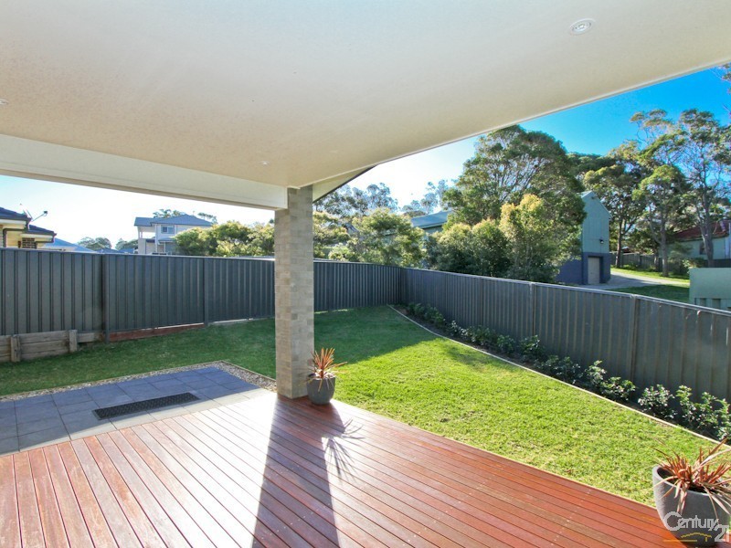 23 John Darling Avenue, Belmont North NSW 2280
