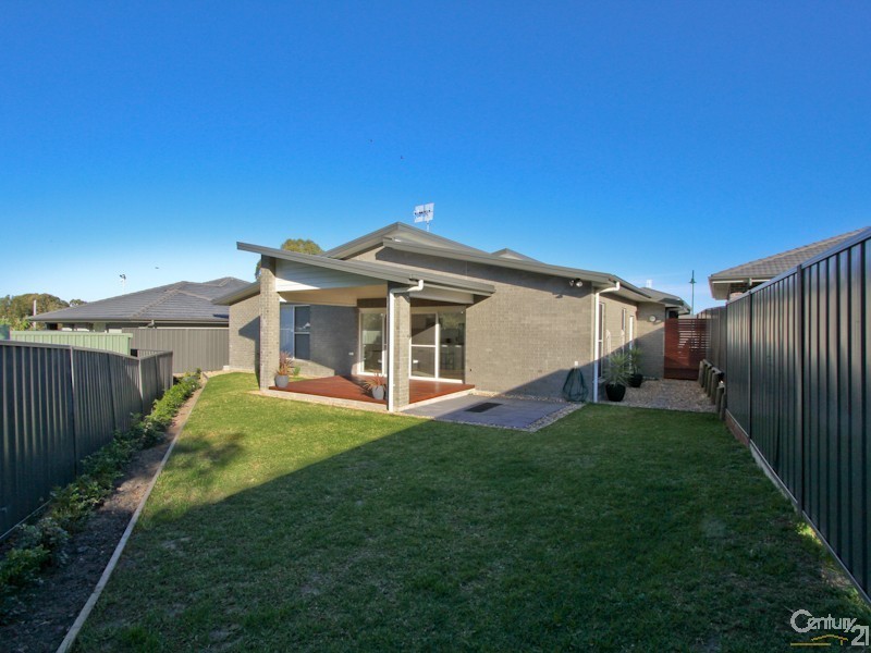 23 John Darling Avenue, Belmont North NSW 2280