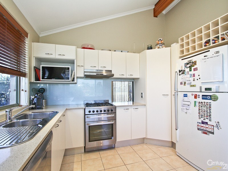 5 Ibis Close, Mount Hutton NSW 2290