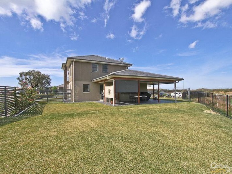 33 Siloam Drive, Belmont North NSW 2280
