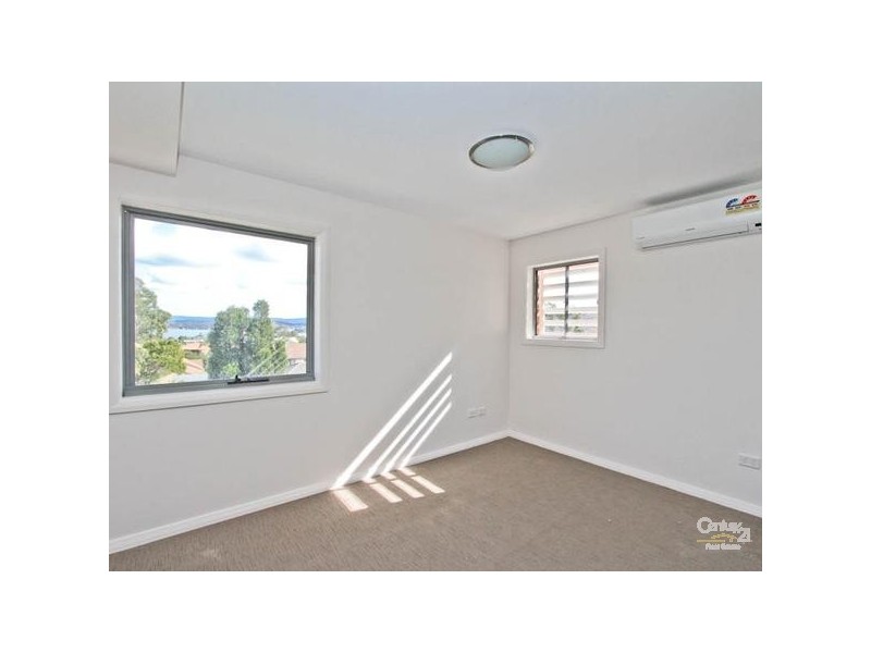 14/13-17 Warner Street, Warners Bay NSW 2282