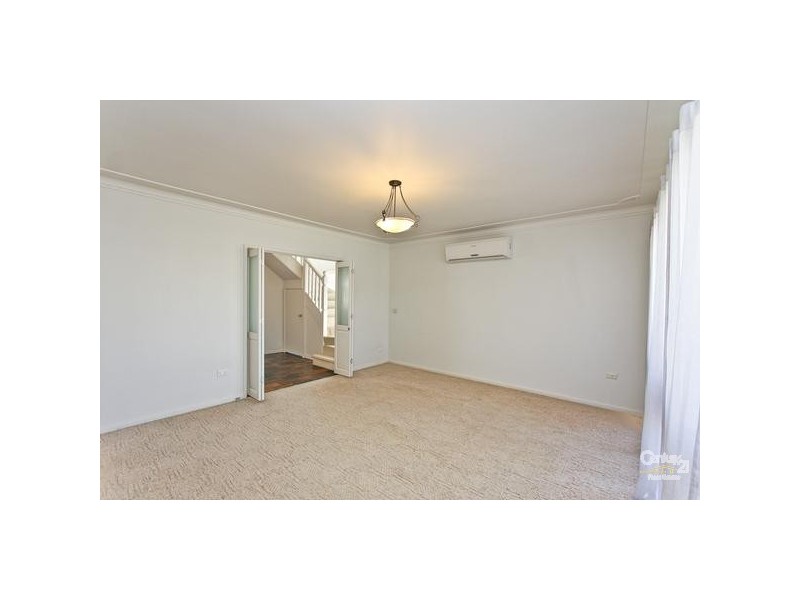 120 Macquarie Grove, Caves Beach NSW 2281