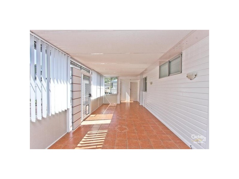 120 Macquarie Grove, Caves Beach NSW 2281