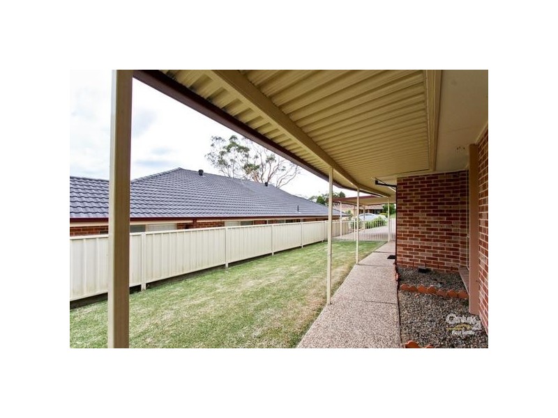 10 Nursery Grove, Mount Hutton NSW 2290