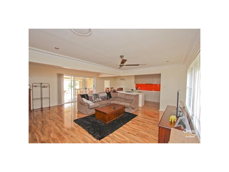 26 Walker Street, Warners Bay NSW 2282