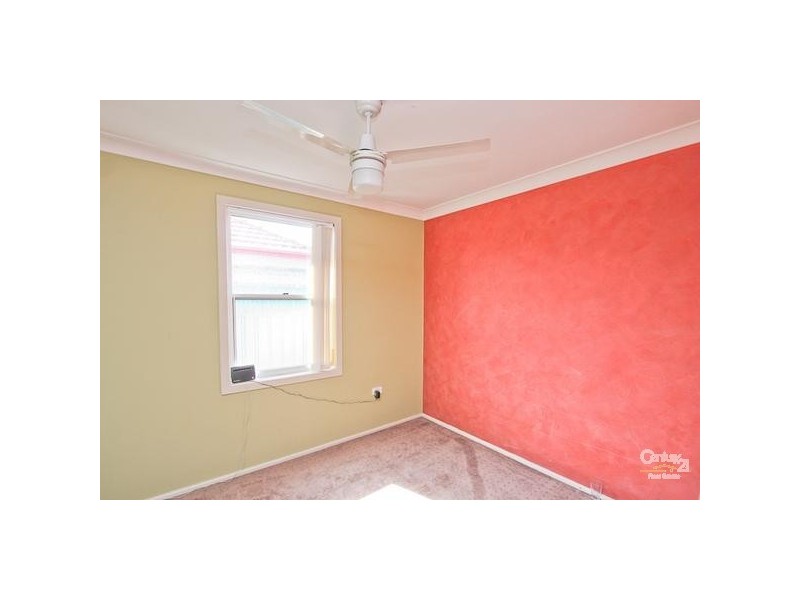 26 Walker Street, Warners Bay NSW 2282