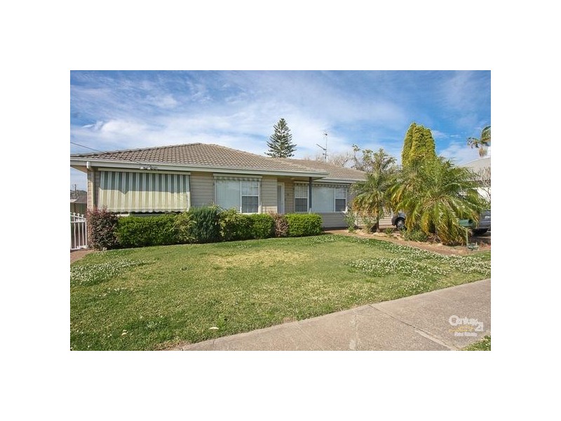 26 Walker Street, Warners Bay NSW 2282