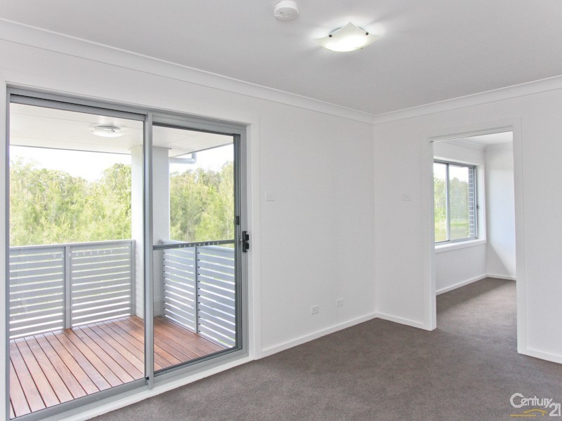 34 John Darling Avenue, Belmont North NSW 2280