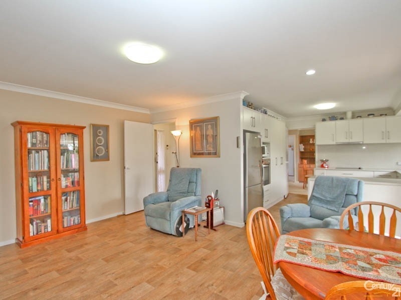 5 Merlin Close, Valentine NSW 2280