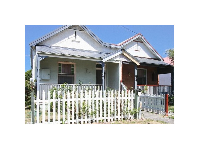 71 Everton Street, Hamilton NSW 2303