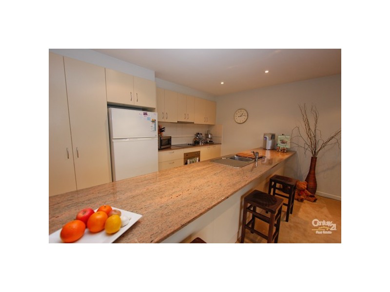 3/40 Allambee Place, Valentine NSW 2280