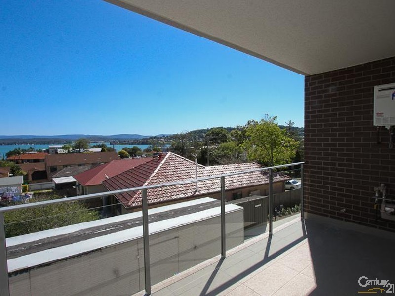 9/13-17 Warner Street, Warners Bay NSW 2282