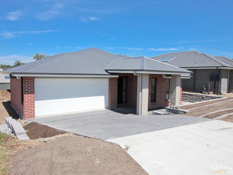 3 Tibin Drive, Fletcher NSW 2287