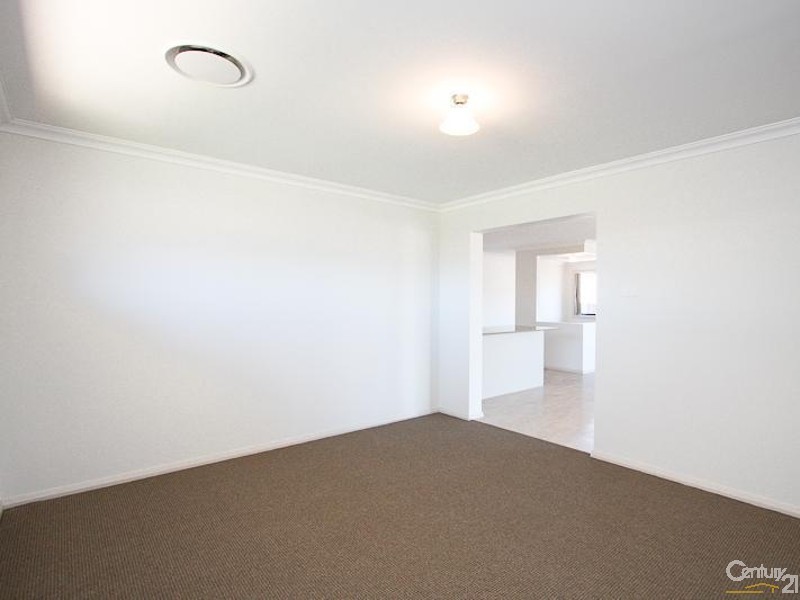 3 Tibin Drive, Fletcher NSW 2287