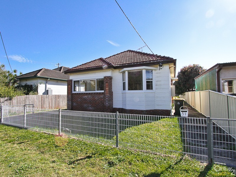 51 Maude Street, Belmont NSW 2280