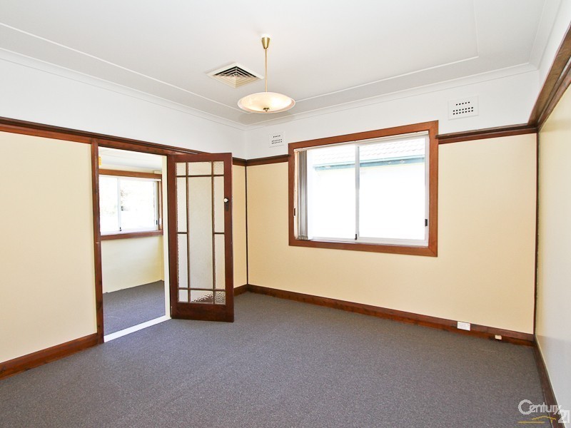 51 Maude Street, Belmont NSW 2280