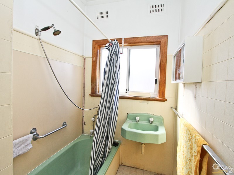 51 Maude Street, Belmont NSW 2280