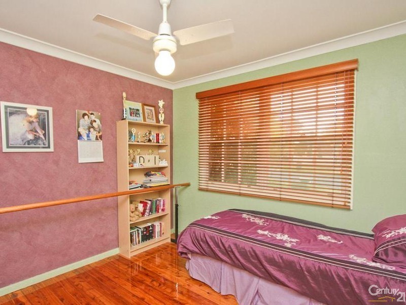 9 Rothbury Street, Maryland NSW 2287