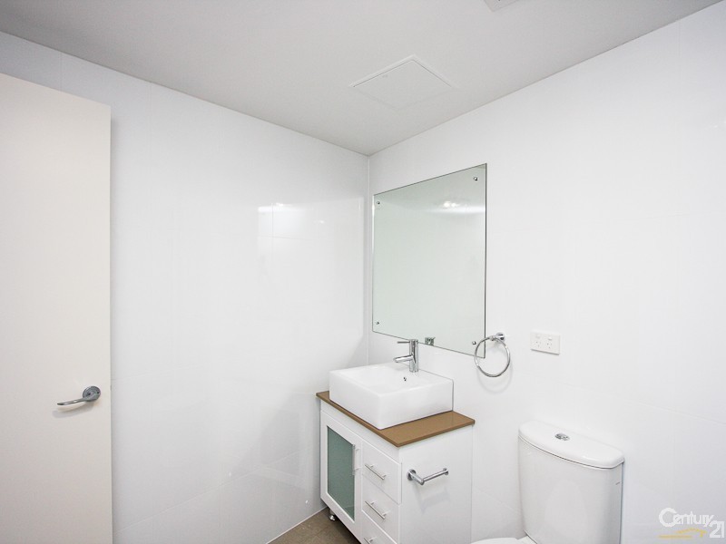 17/13-15 Warner Street, Warners Bay NSW 2282