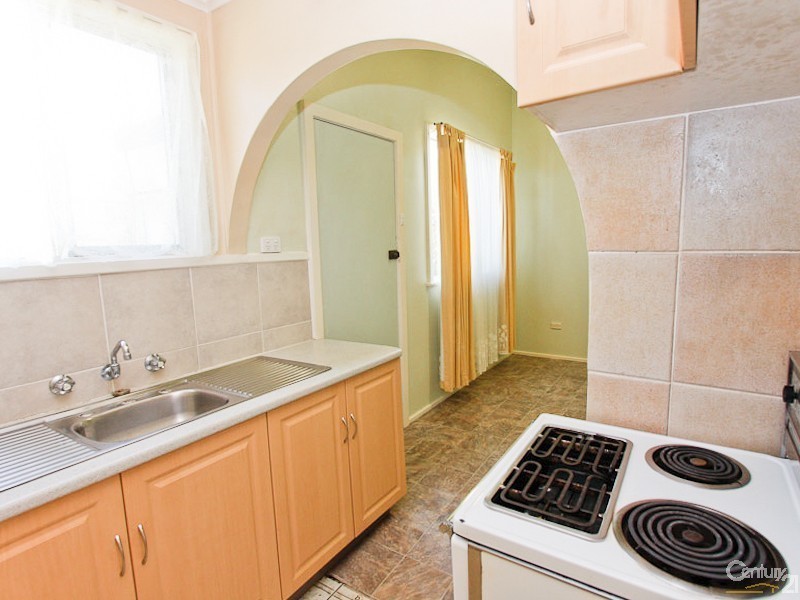 1/4 First Street, Cardiff South NSW 2285