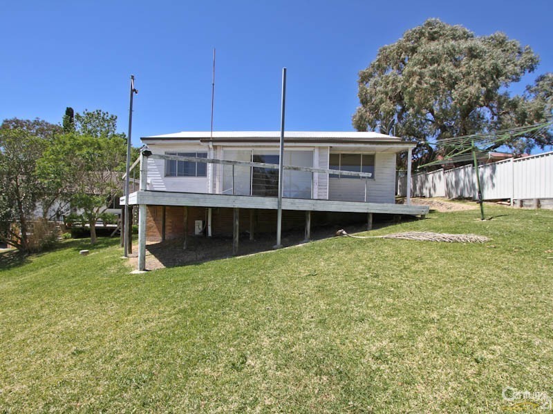70 Thompson Road, Speers Point NSW 2284