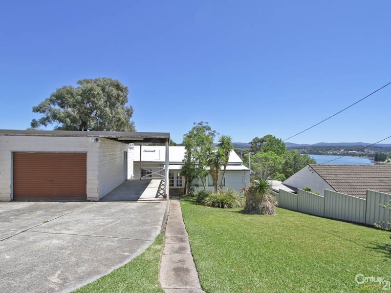 70 Thompson Road, Speers Point NSW 2284