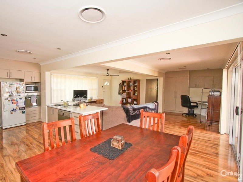 26 Walker Street, Warners Bay NSW 2282